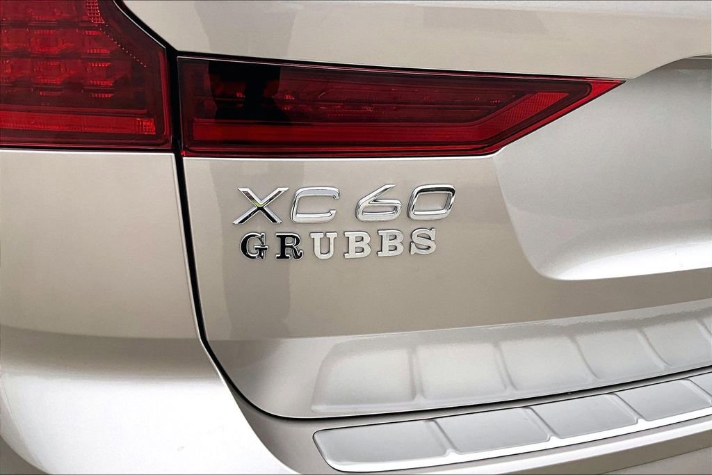 New 2026 Volvo XC60 B5 Plus w/ Protection Package Premier AWD/4WD image 44