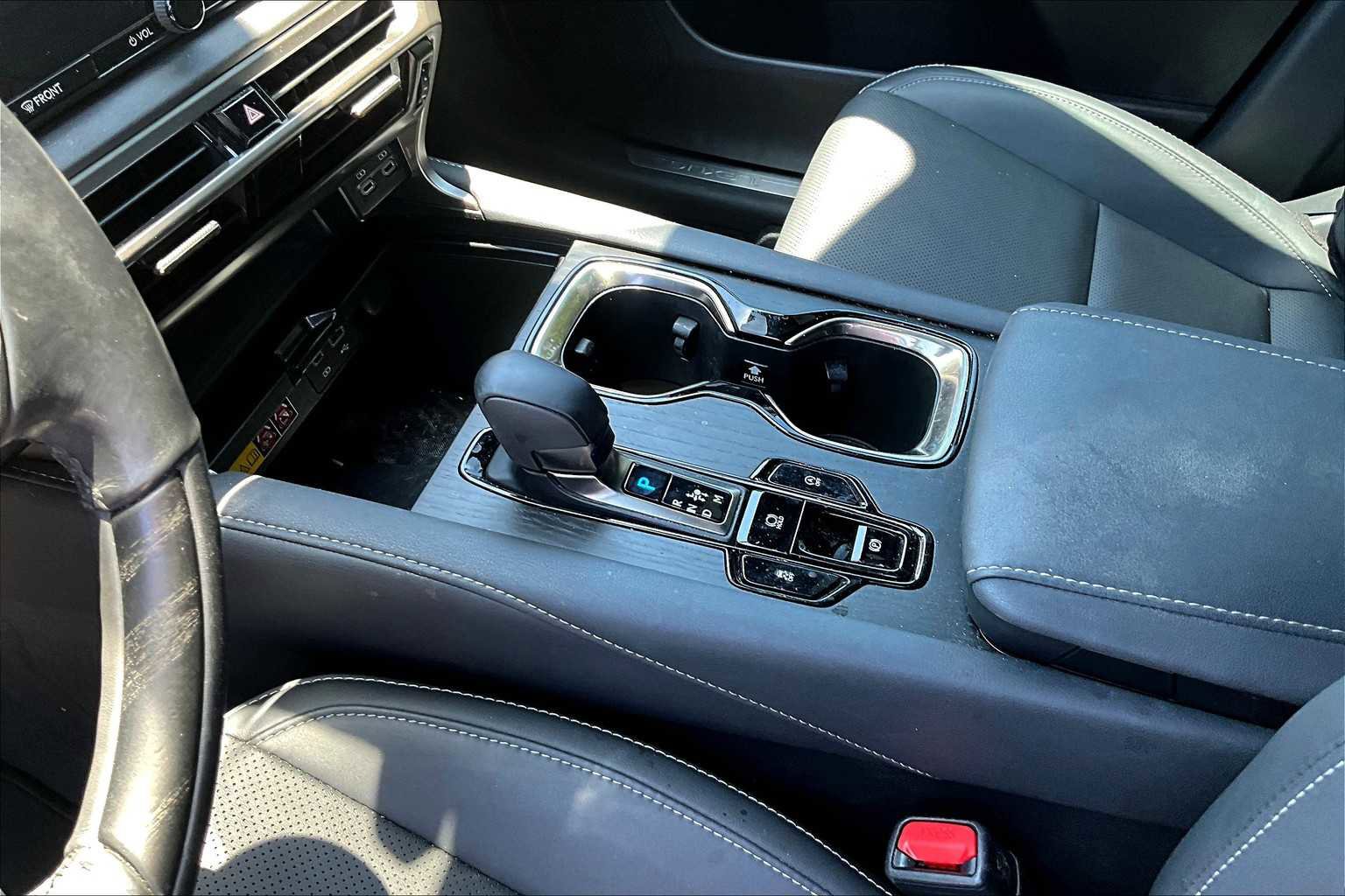 Used 2023 Lexus RX 350 Premium w/ Accessory Package (Z1) image 32