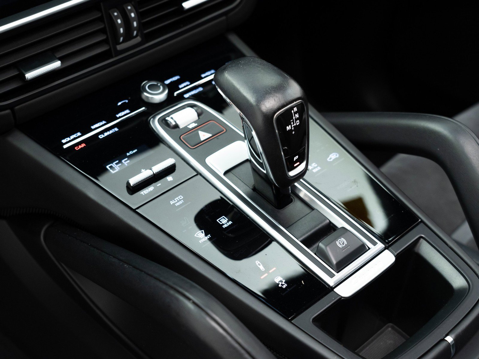 Certified 2021 Porsche Cayenne GTS image 28