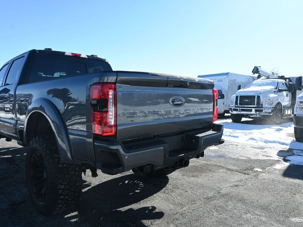 New 2026 Ford F250 Lariat w/ Black Appearance Package image 17