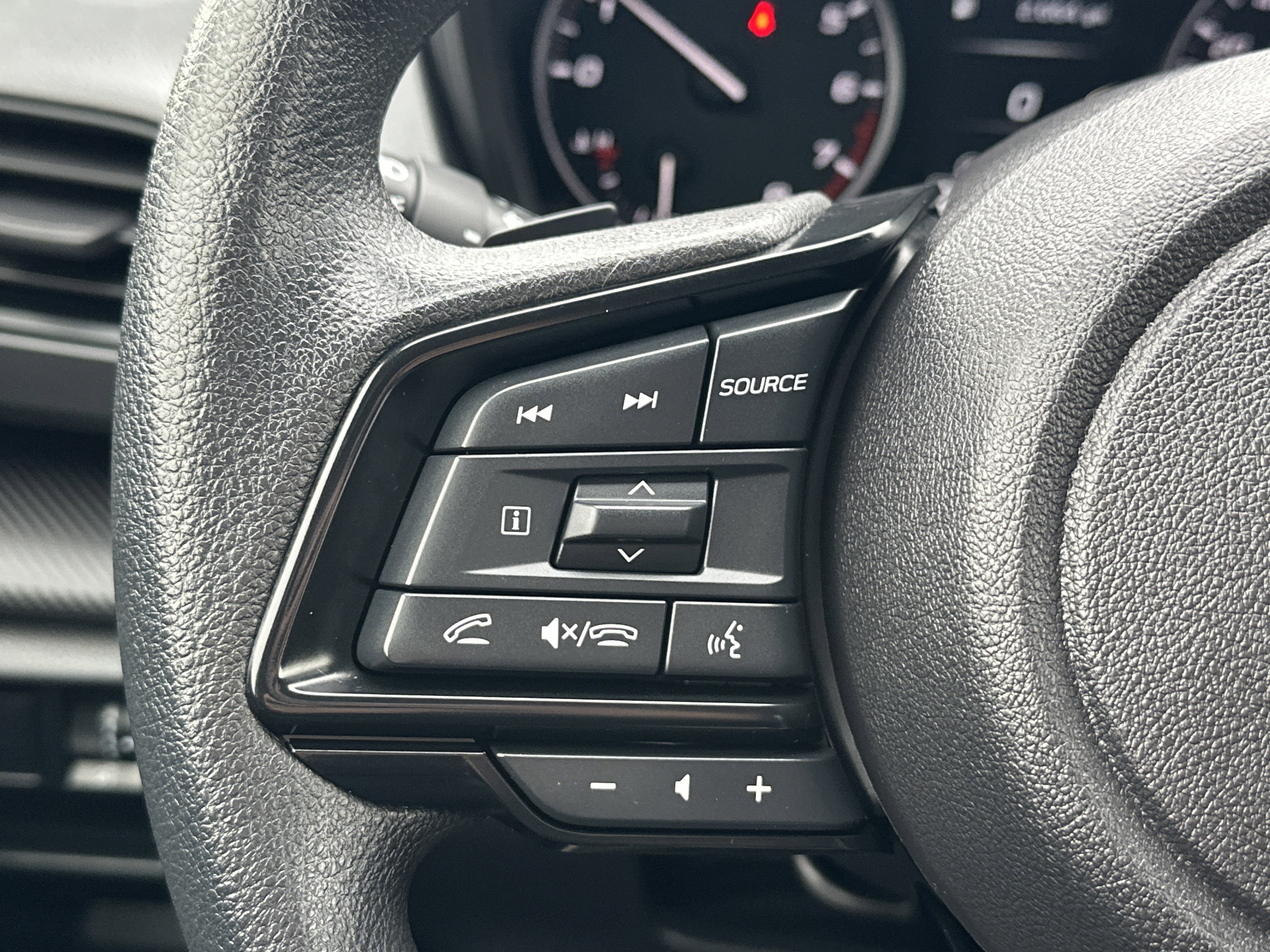 Used 2024 Subaru Crosstrek 2.0i Premium image 17