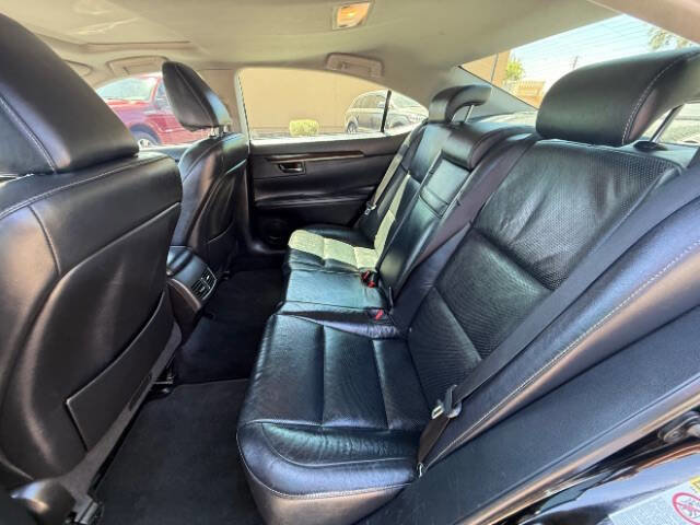 Used 2013 Lexus ES 350 w/ Luxury Pkg image 15