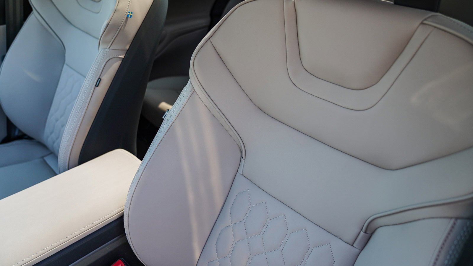 New 2025 Volvo EX90 Ultra image 27