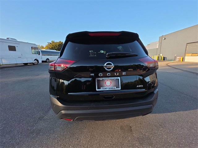 Certified 2021 Nissan Rogue S image 24