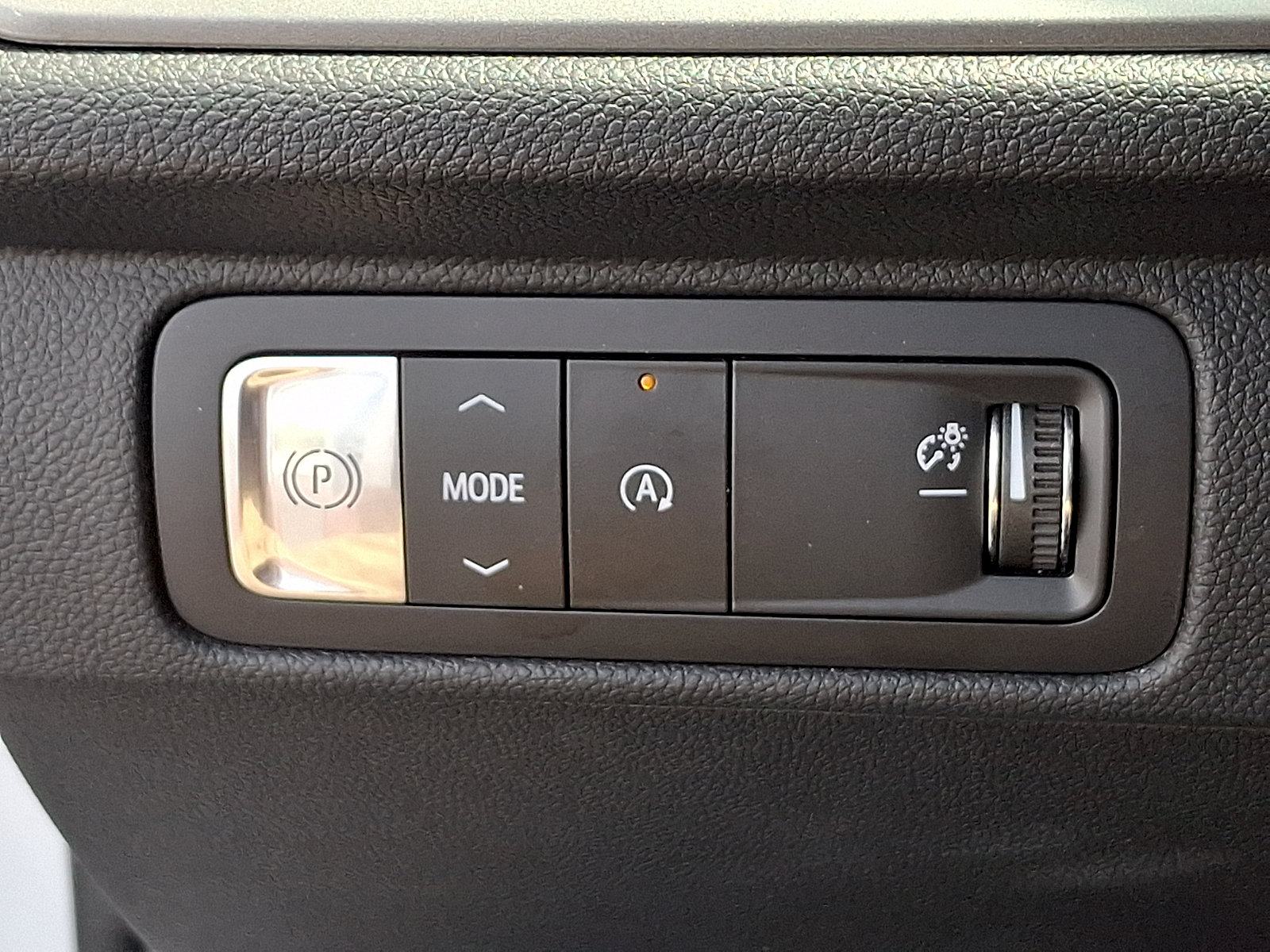 Used 2025 Chevrolet Traverse LT w/ Enhanced Driving Package FWD image 24