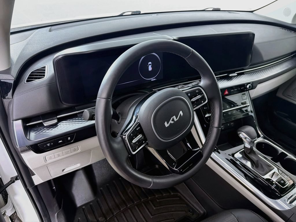 Used 2024 Kia Carnival SX Prestige FWD image 9