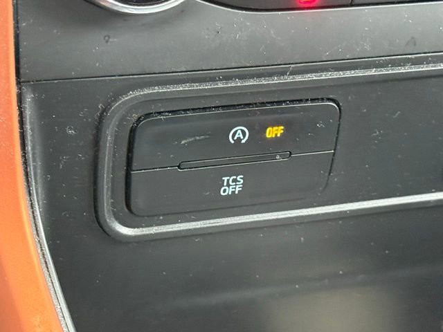 Used 2021 Ford EcoSport SE w/ SE Convenience Package FWD image 27