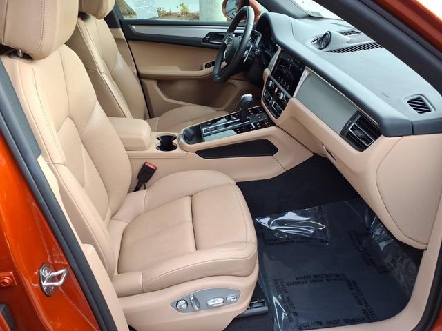 Used 2022 Porsche Macan S AWD/4WD image 17