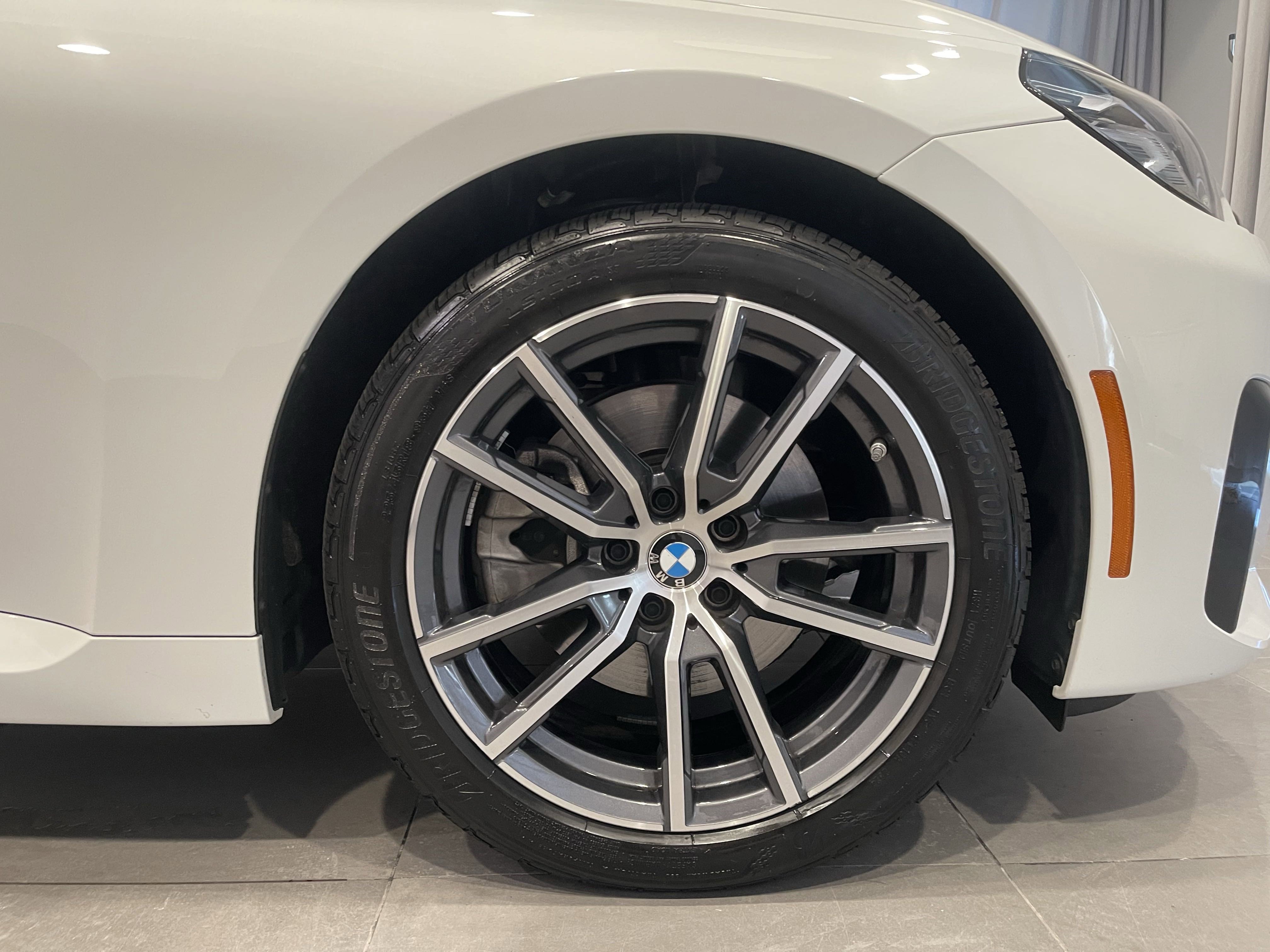 Used 2025 BMW 230i xDrive Coupe w/ Premium Package image 32