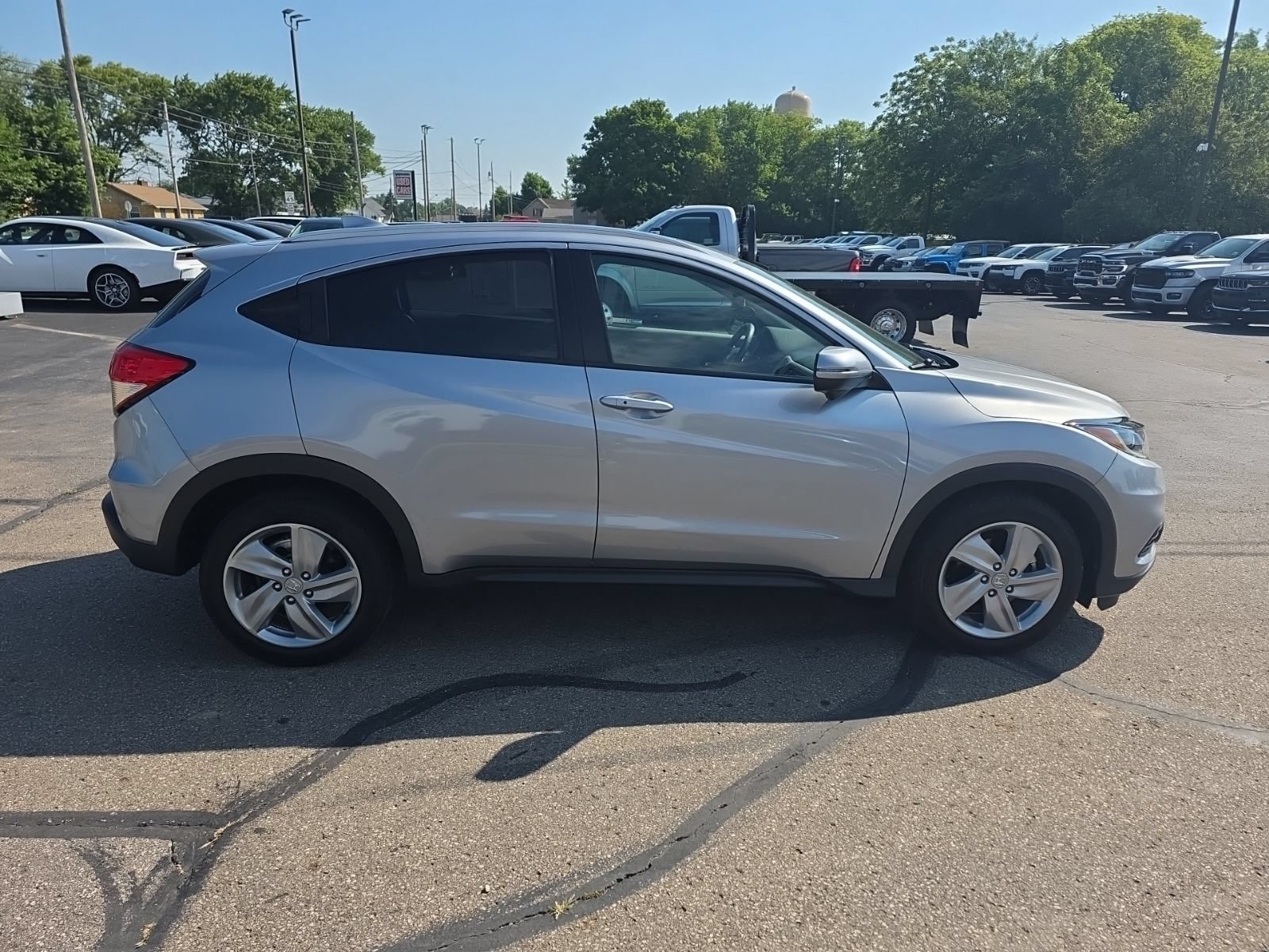 Used 2019 Honda HR-V EX-L image 2
