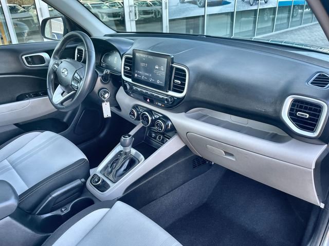 Used 2023 Hyundai Venue SEL w/ Cargo Package FWD image 26