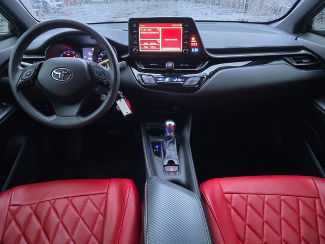Used 2019 Toyota C-HR LE FWD image 22