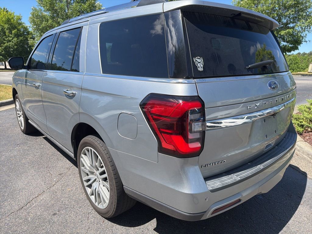 Used 2022 Ford Expedition Limited RWD image 6