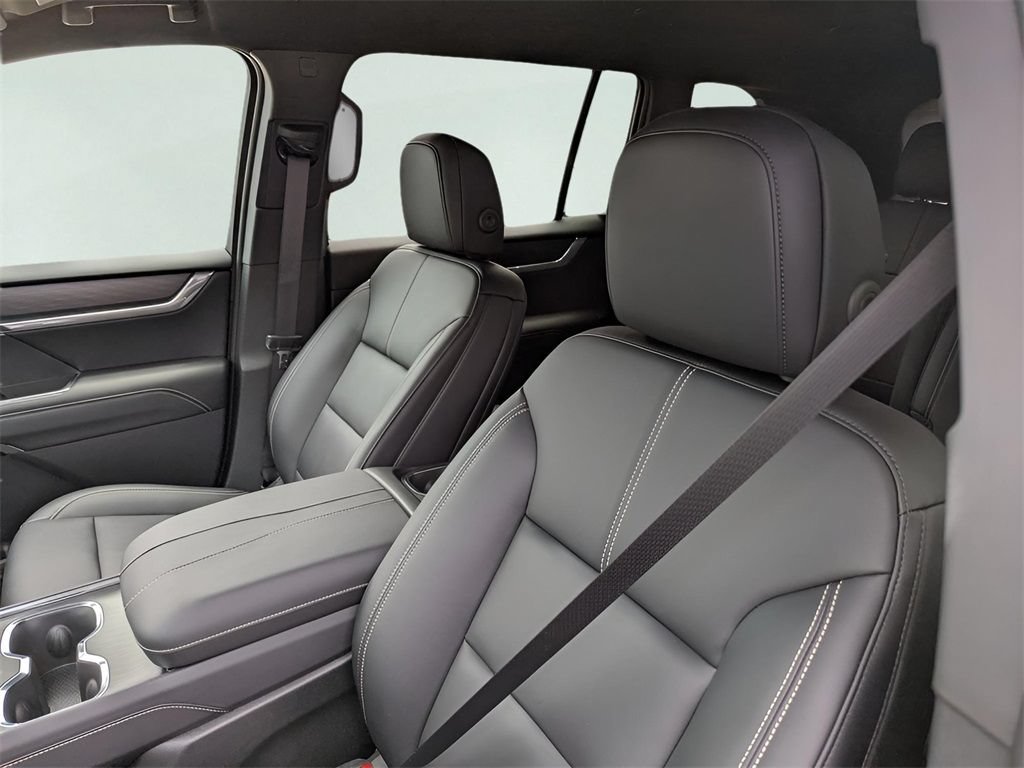 Used 2026 GMC Acadia Elevation w/ Black Edition FWD image 21