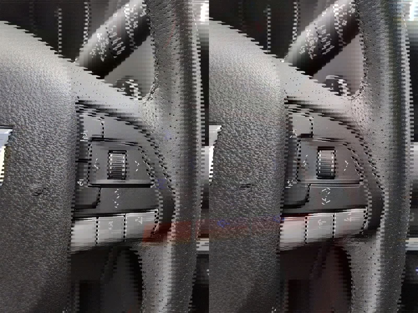 Used 2022 Cadillac XT4 Sport w/ Cold Weather Package image 25