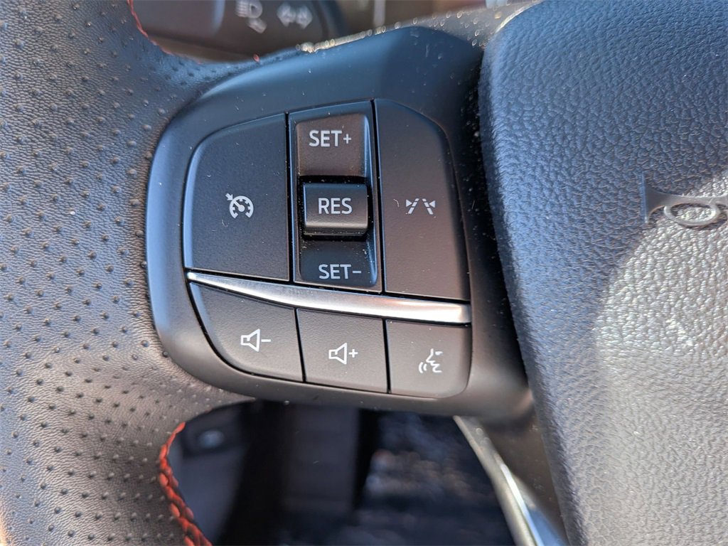 Used 2025 Ford Escape ST-Line image 22