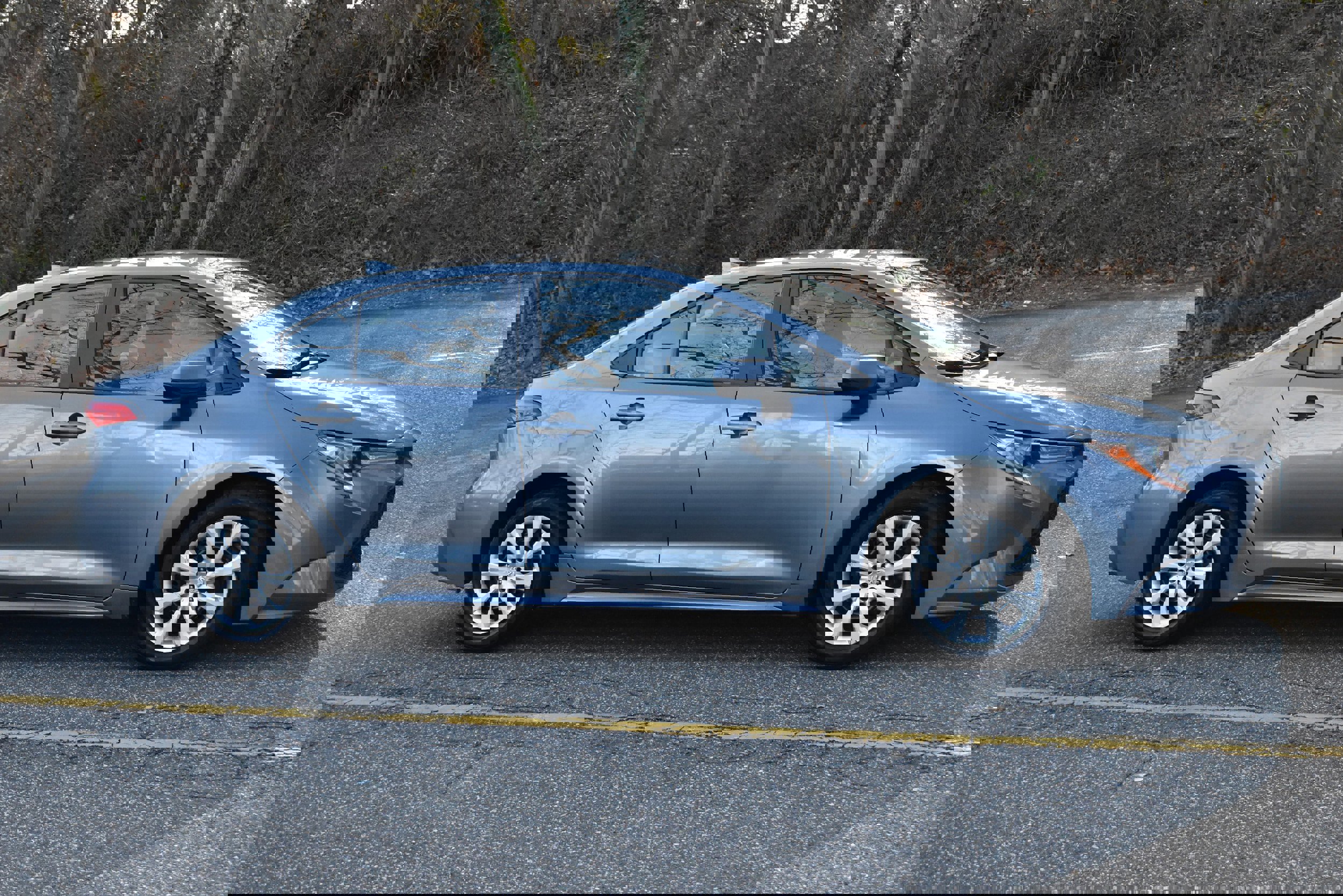 Used 2022 Toyota Corolla LE image 11