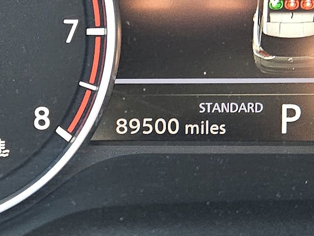 Used 2023 Nissan Rogue SV image 18