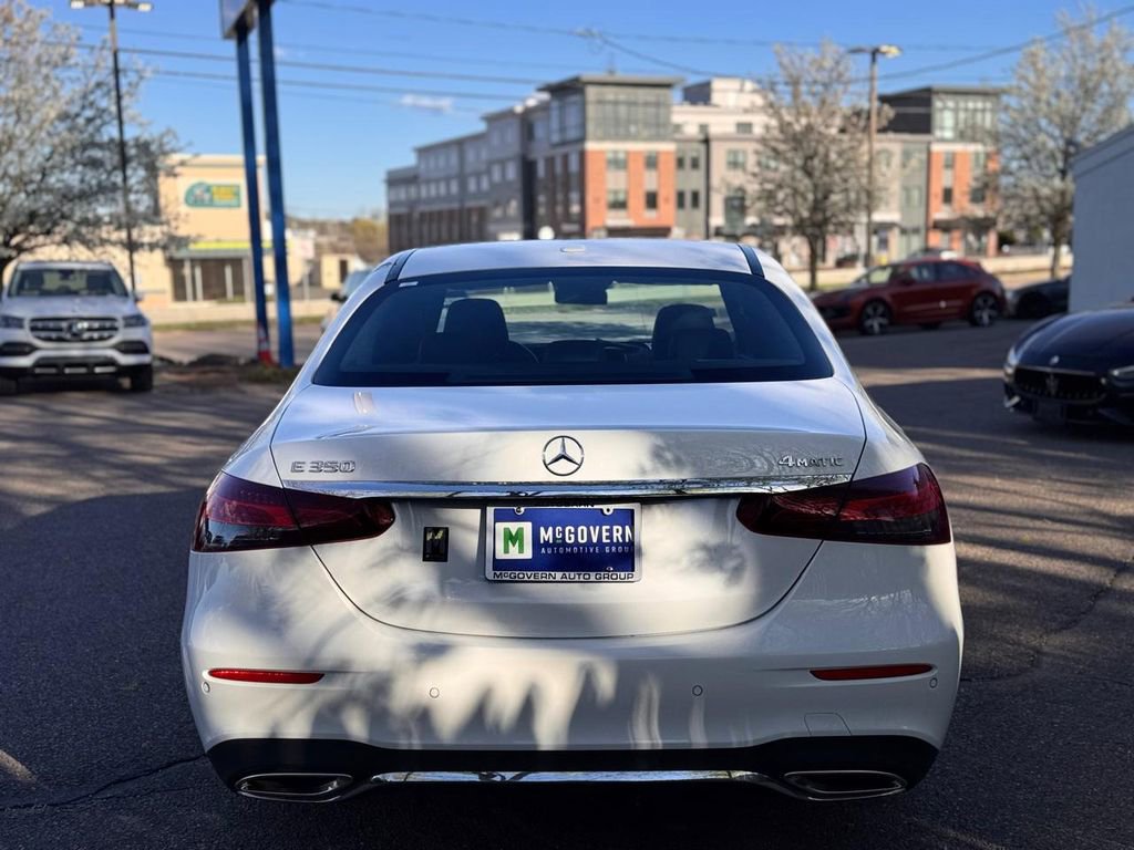 Used 2022 Mercedes-Benz E 350 4MATIC Sedan image 5