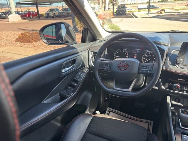 Certified 2025 Nissan Rogue SV AWD/4WD image 24