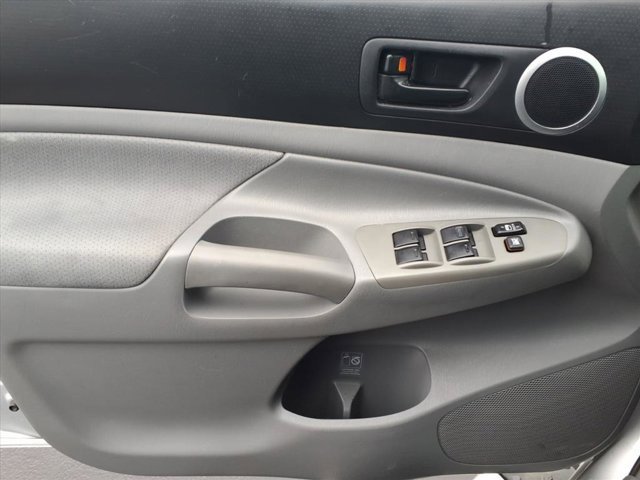 Used 2011 Toyota Tacoma PreRunner image 22