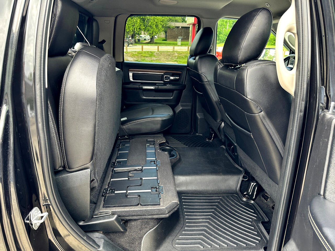 Used 2017 RAM 2500 Laramie w/ Sport Appearance Group image 27