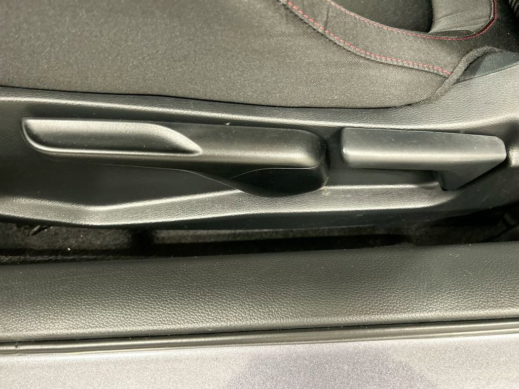 Used 2018 Honda Civic Si image 10