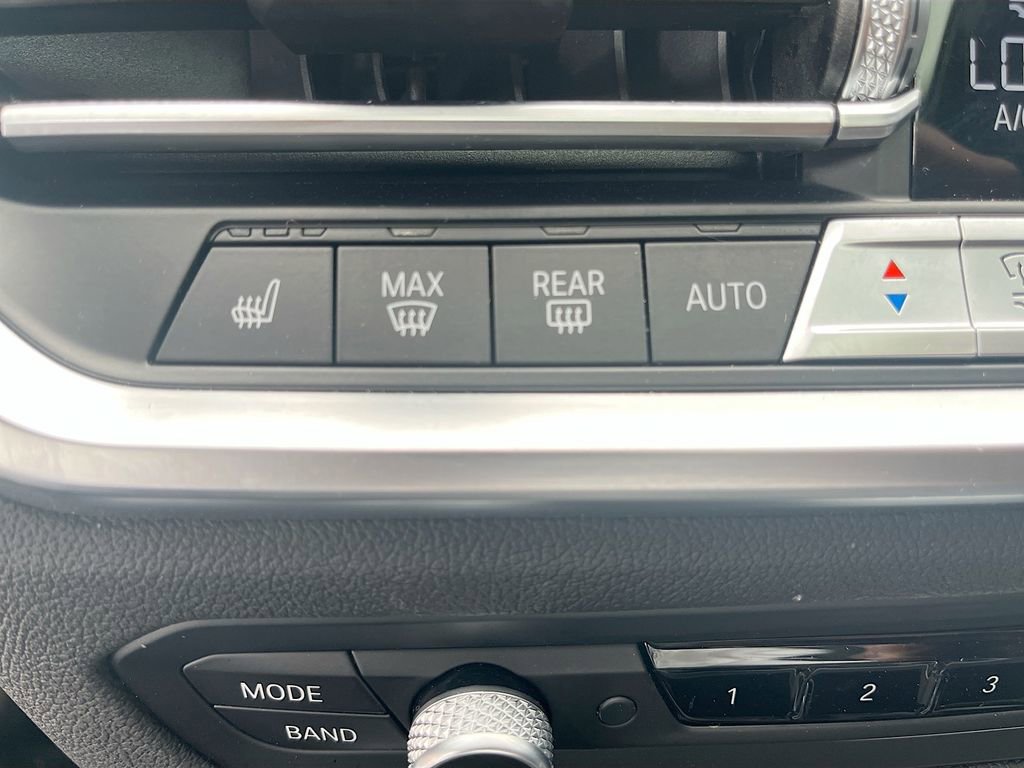 Used 2022 BMW 330e w/ M Sport Package RWD image 28