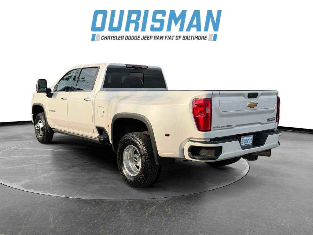 Used 2022 Chevrolet Silverado 3500 High Country AWD/4WD image 4