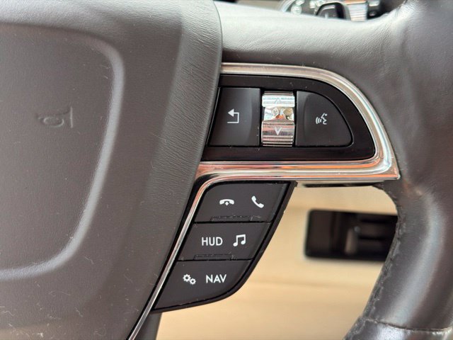 Used 2018 Lincoln Navigator Select w/ Technology Package AWD/4WD image 27