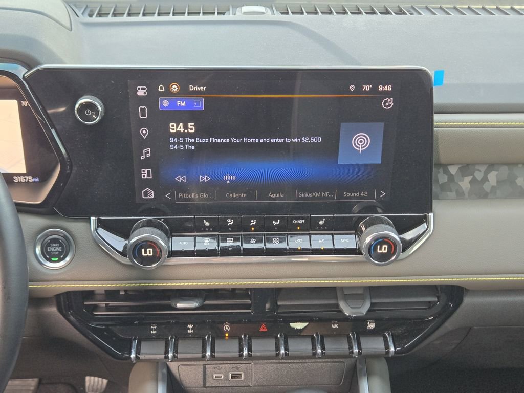 Used 2024 Chevrolet Colorado ZR2 w/ Technology Package AWD/4WD image 24