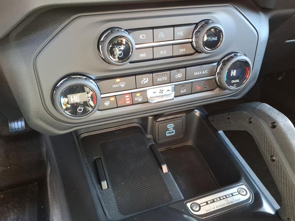 New 2025 Ford Bronco Outer Banks w/ Sasquatch Package image 21