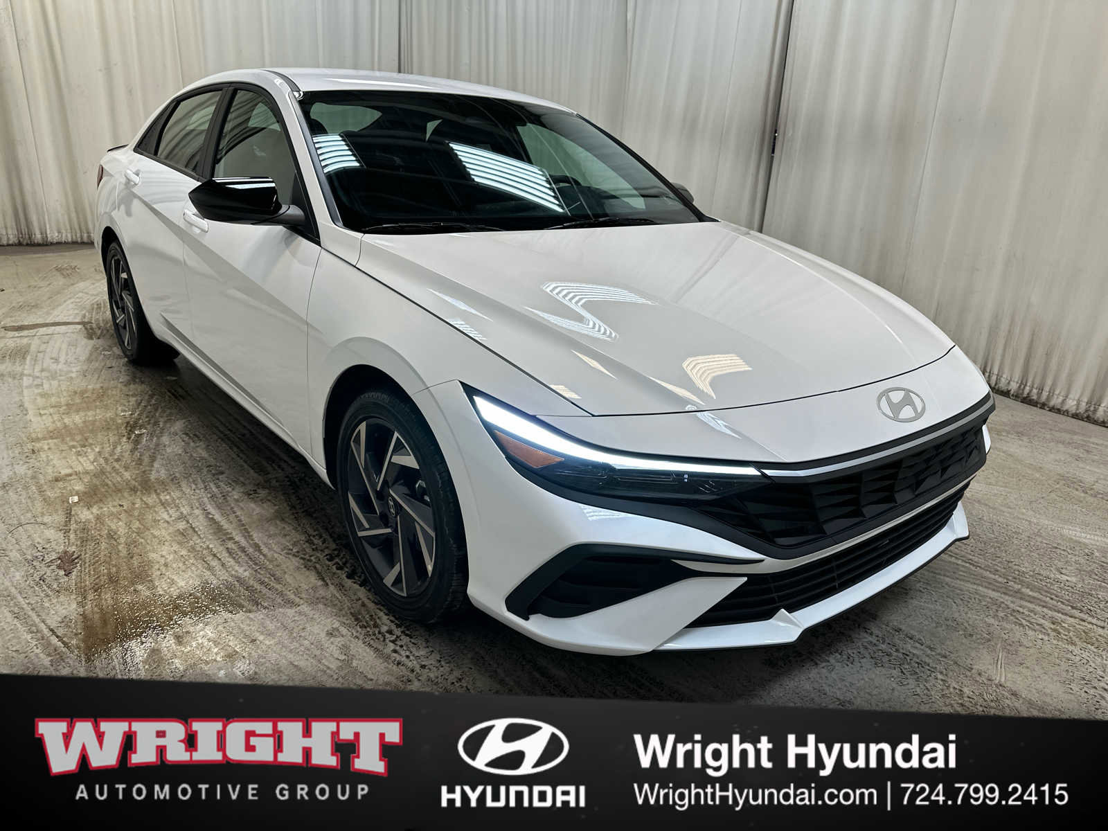 Used 2025 Hyundai Elantra SEL image 1