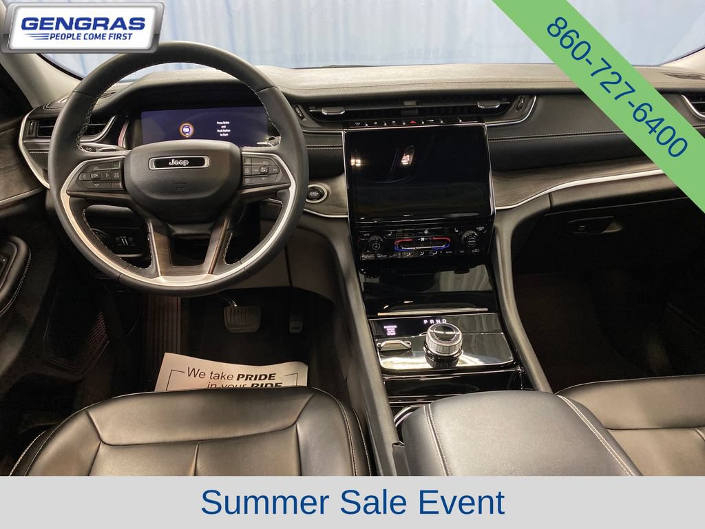 Used 2023 Jeep Grand Cherokee L Limited AWD/4WD image 32