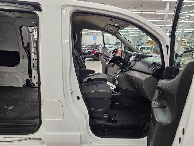 Used 2018 Chevrolet City Express LT FWD image 29