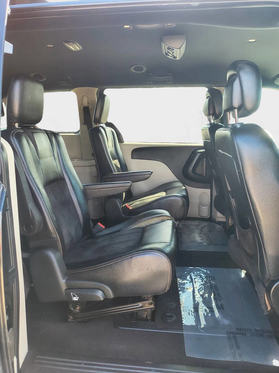 Used 2018 Dodge Grand Caravan SXT image 13