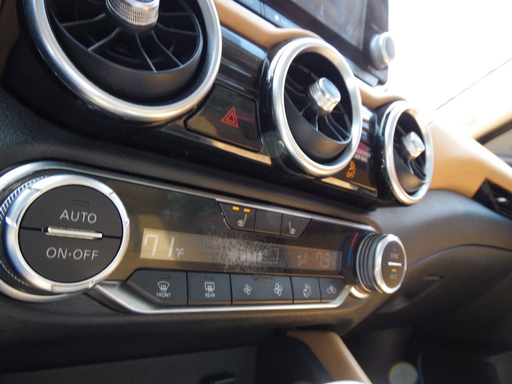 Used 2021 Nissan Sentra SV w/ SV Premium Package image 13