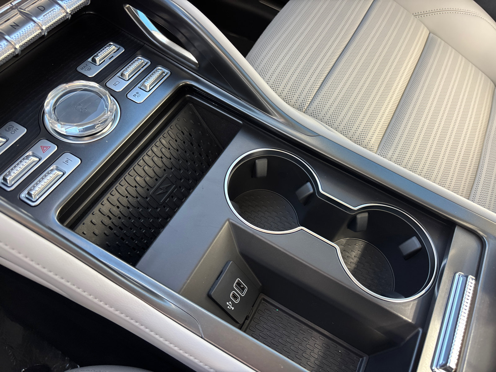 New 2026 Lincoln Nautilus Reserve w/ Jet Appearance Package AWD/4WD image 23