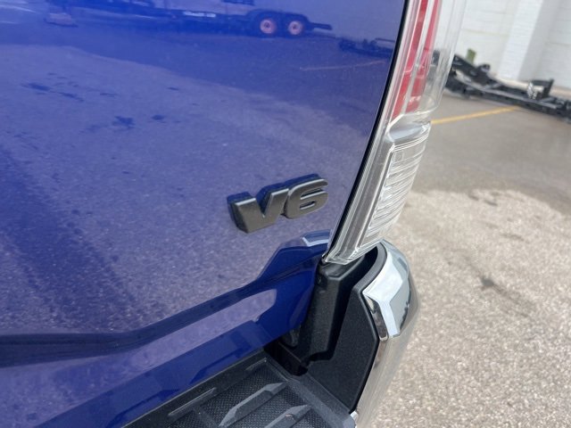 Used 2022 Toyota Tacoma TRD Off-Road image 22