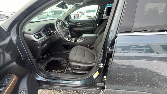 Used 2020 GMC Acadia SLE w/ Driver Convenience Package image 2