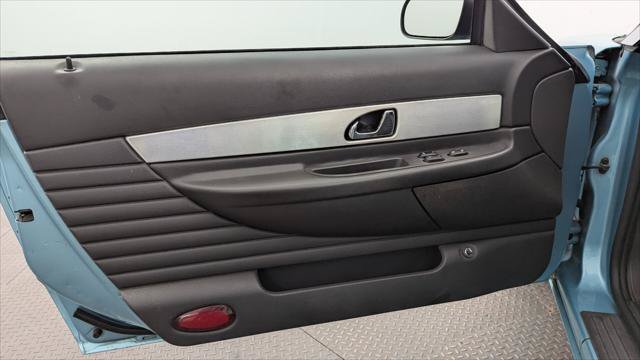 Used 2002 Ford Thunderbird RWD image 12