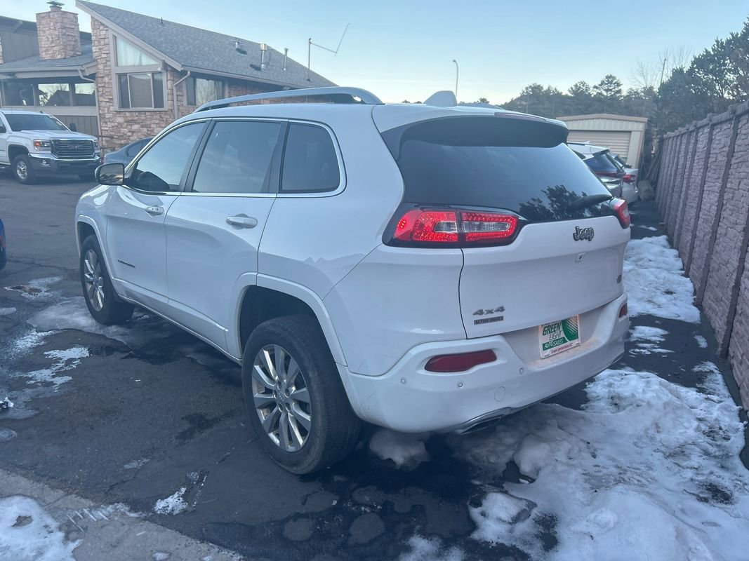 Used 2017 Jeep Cherokee Overland w/ Technology Group image 4