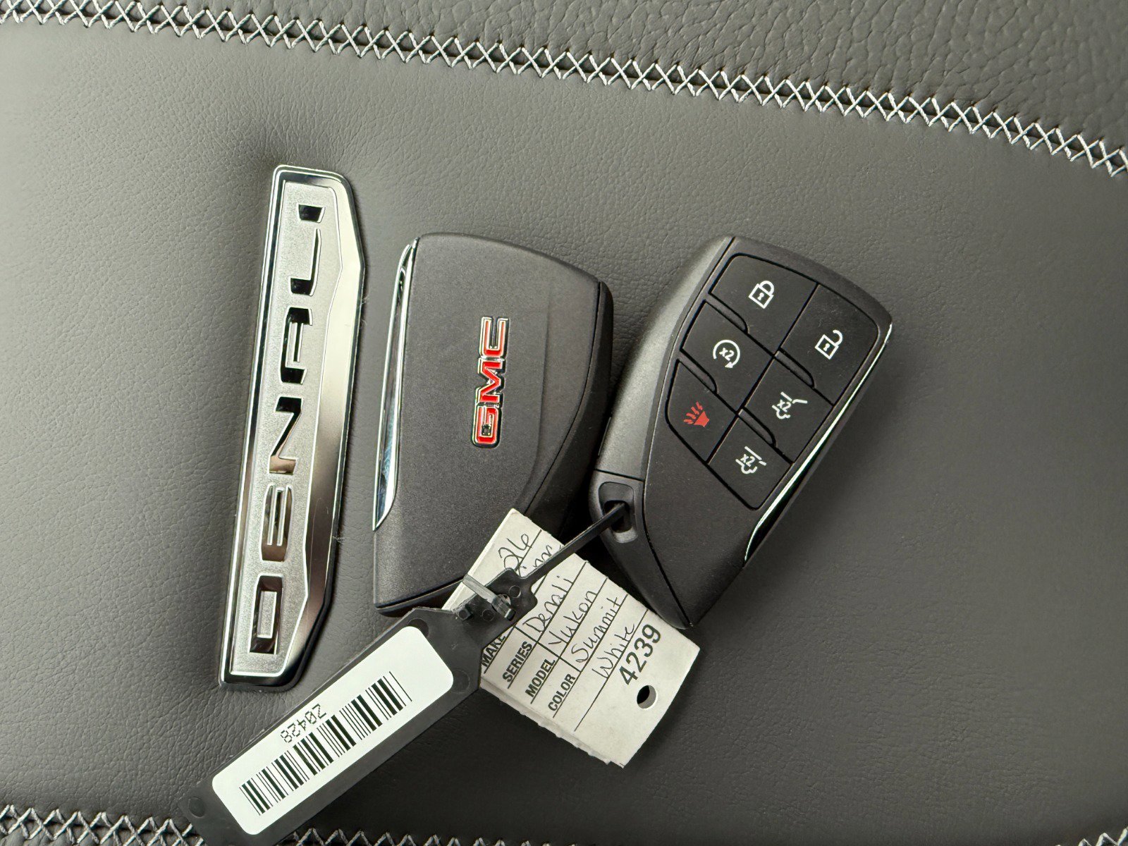 New 2026 GMC Yukon XL Denali image 42