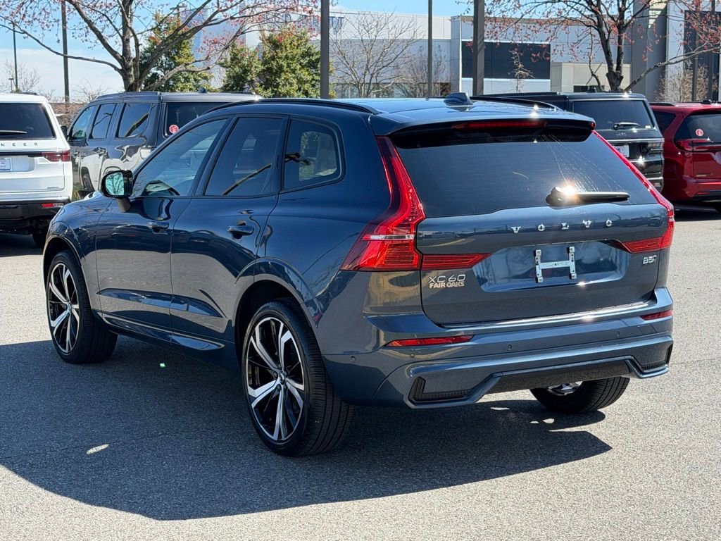 Used 2024 Volvo XC60 B5 Ultimate w/ Protection Package Premier image 9