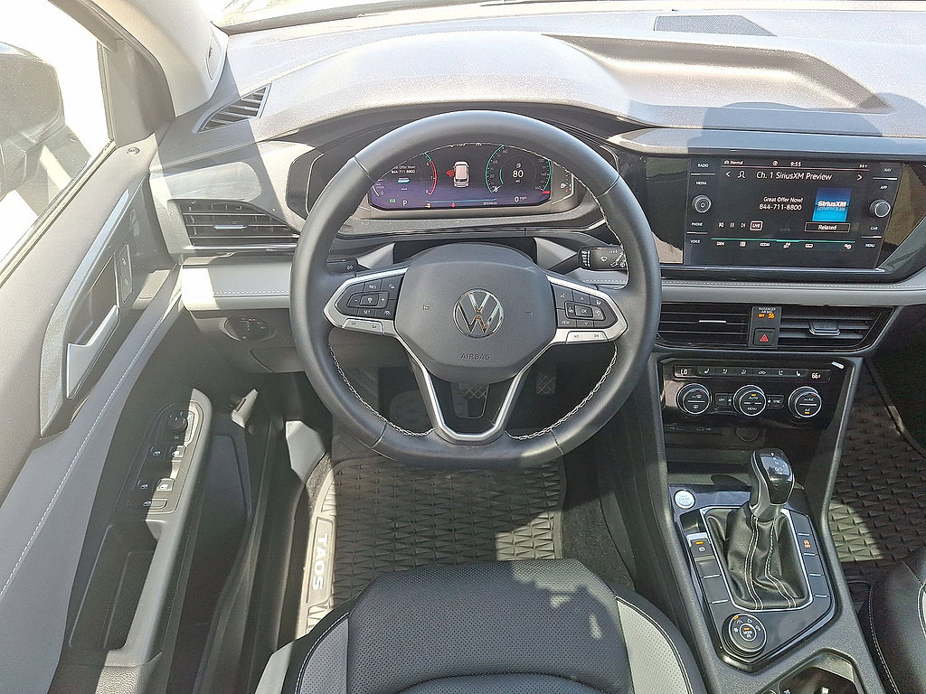 Used 2022 Volkswagen Taos SEL w/ Panoramic Sunroof Package AWD/4WD image 27
