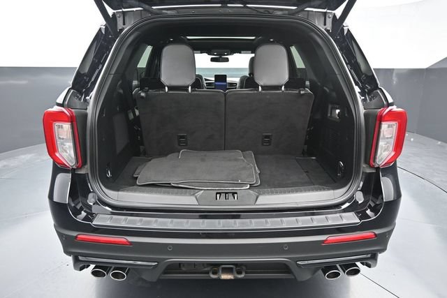 Used 2024 Ford Explorer ST w/ Technology Package AWD/4WD image 9
