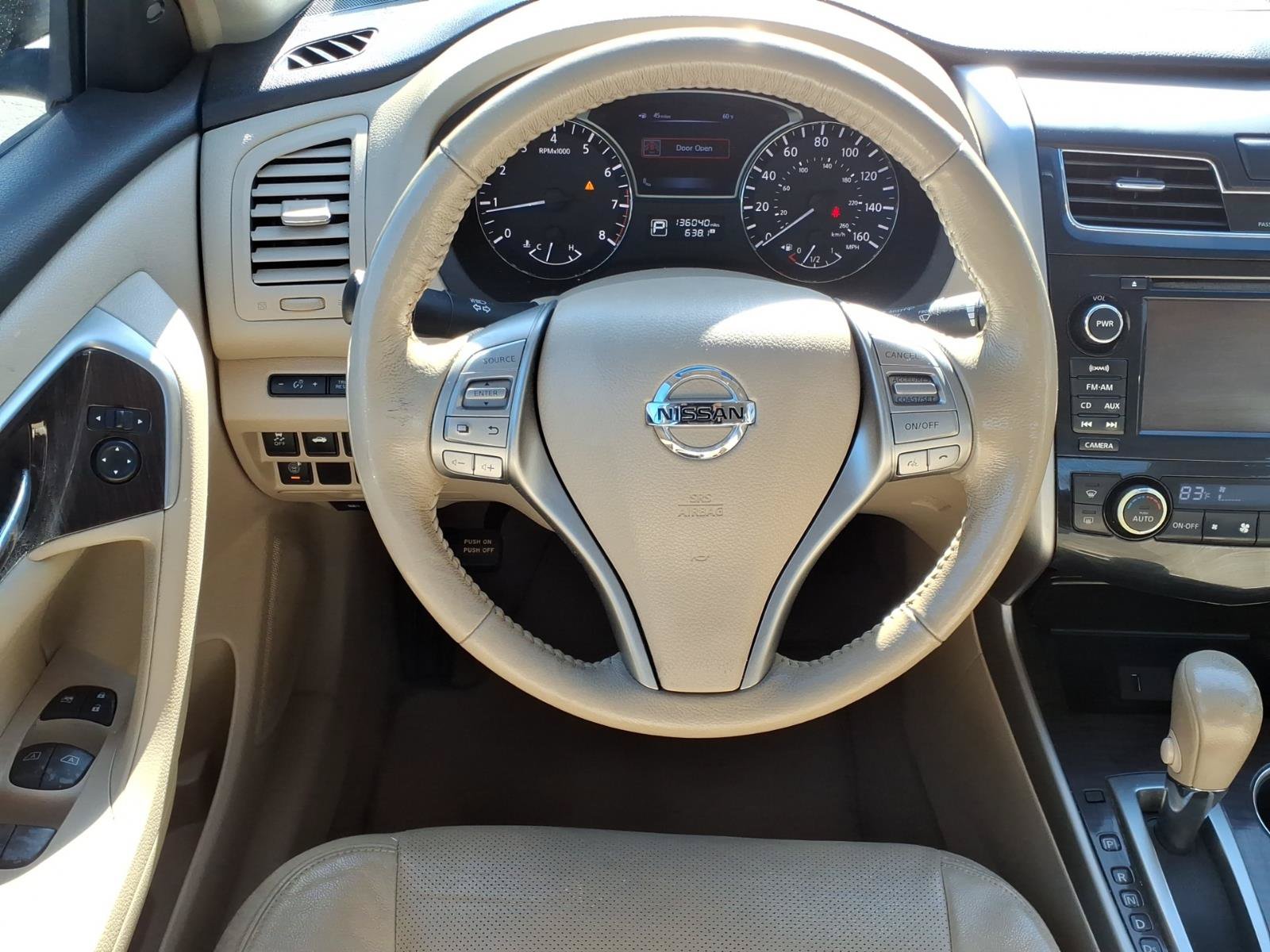 Used 2013 Nissan Altima 2.5 SL w/ Technology Pkg FWD image 5