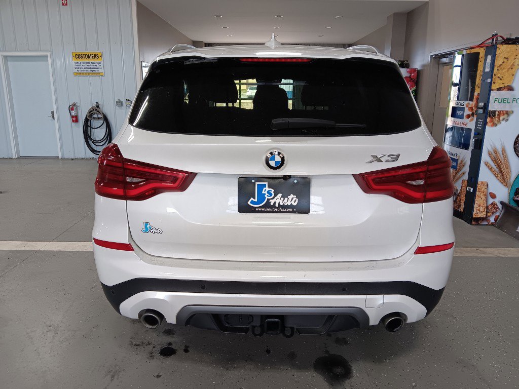 Used 2018 BMW X3 xDrive30i image 5
