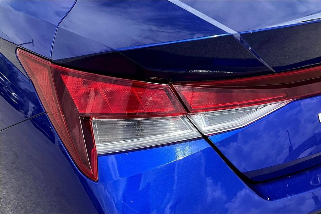 Used 2024 Hyundai Elantra SEL FWD image 24