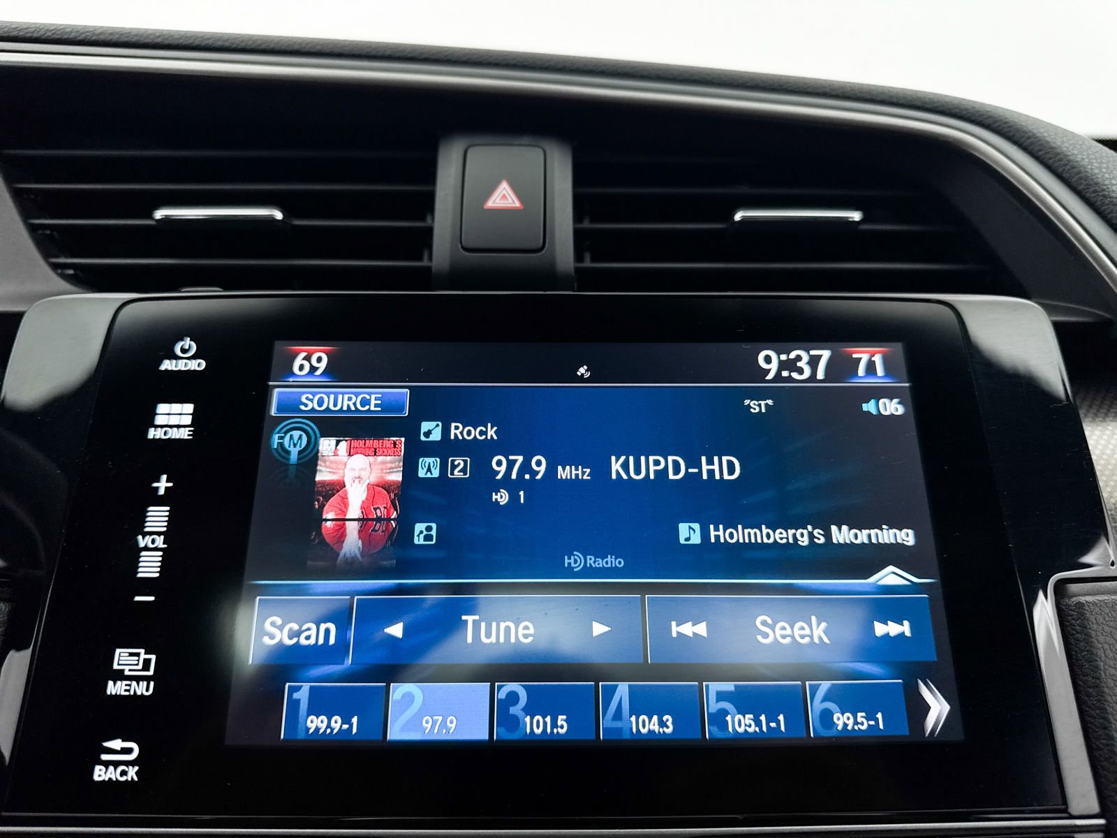 Used 2017 Honda Civic EX image 5